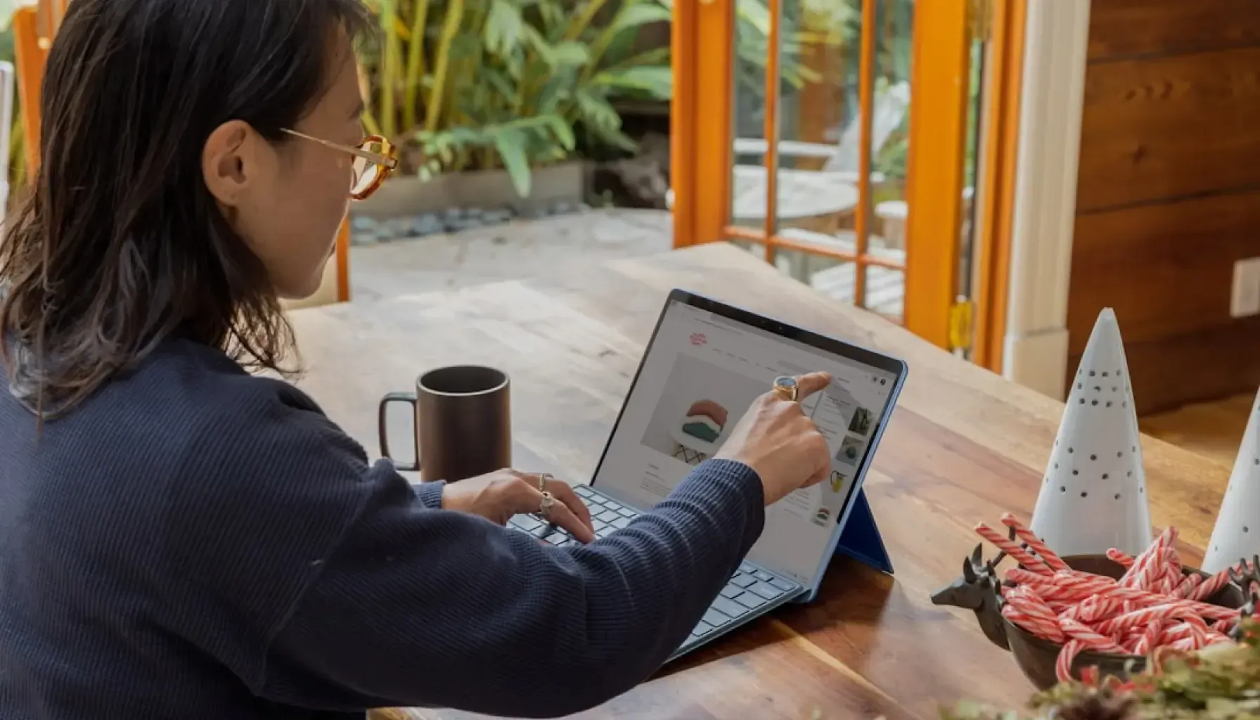 Dominate Food Delivery Apps with Voosh.ai
