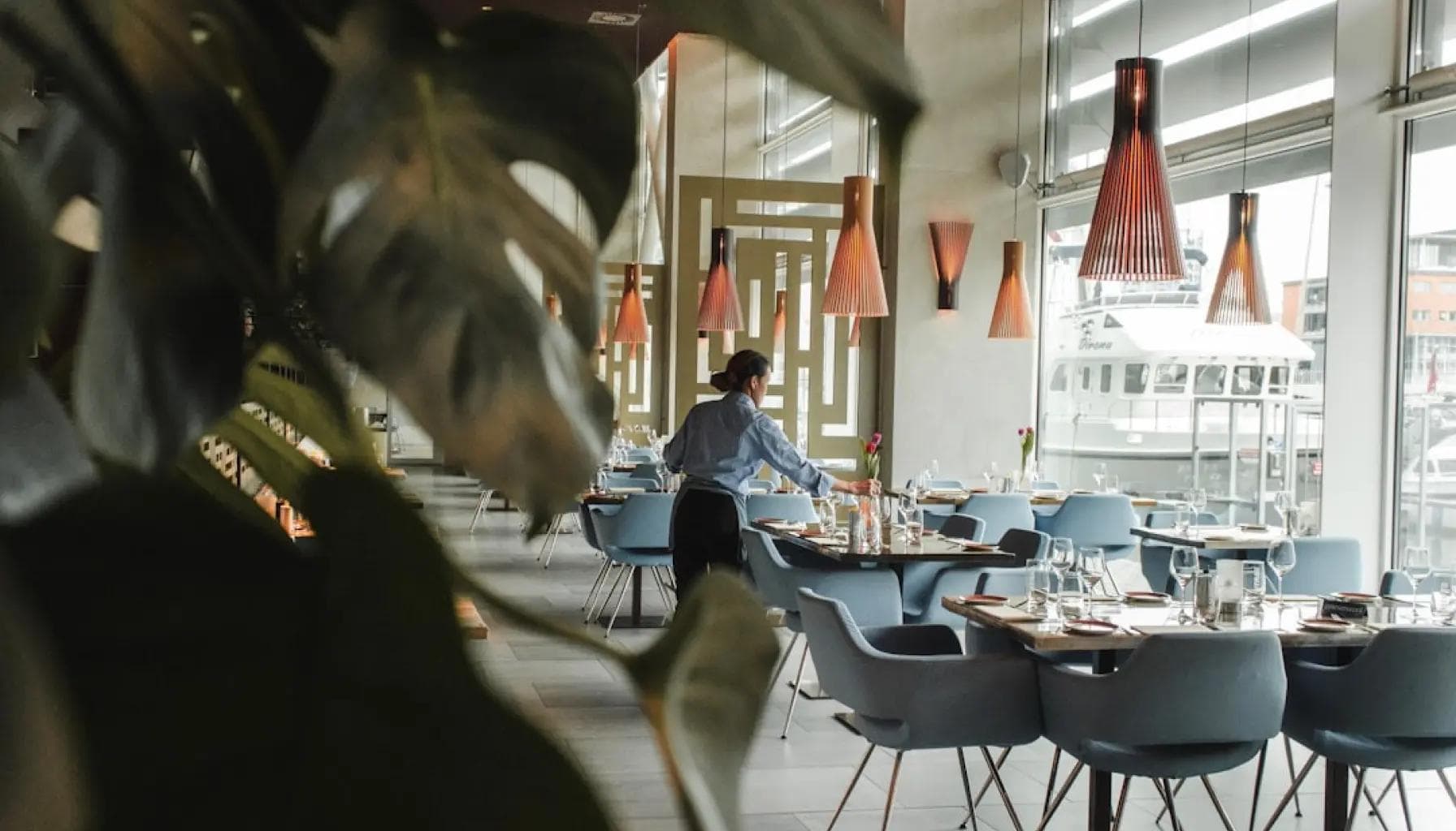 Manage and Grow Your Restaurant with Voosh.ai
