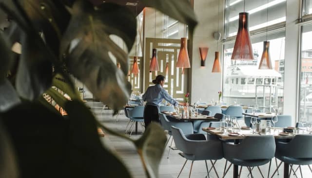 Manage and Grow Your Restaurant with Voosh.ai